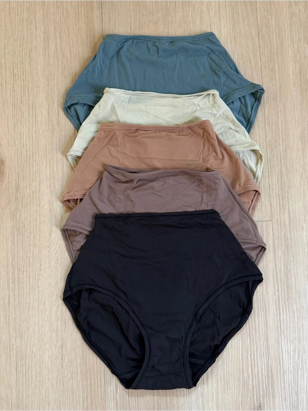 Skims Full Brief Set 5-Pack Size XS New in Box
